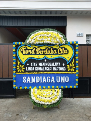 Papan Bunga Duka di Serba Jadi